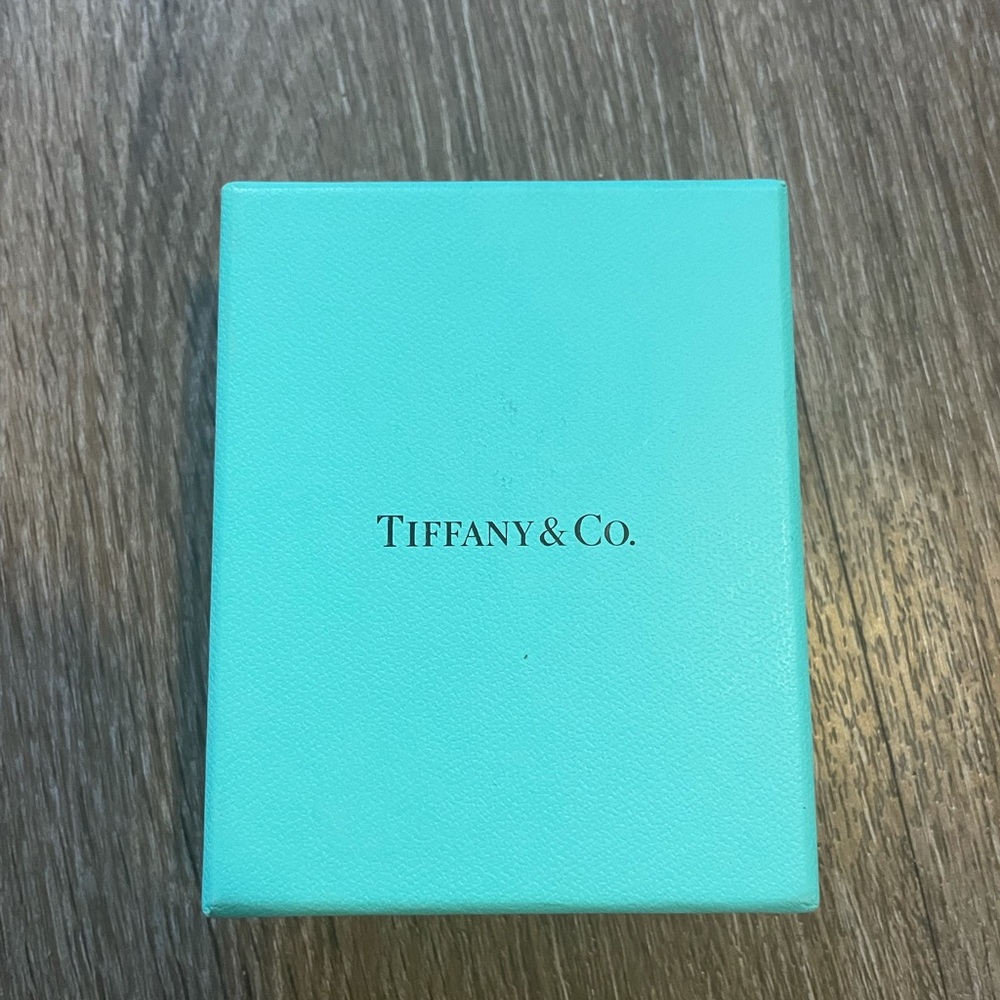 Tiffany & Co. Heart Charm Sterling Silver Toggle Bracelet - Picture 5 of 6